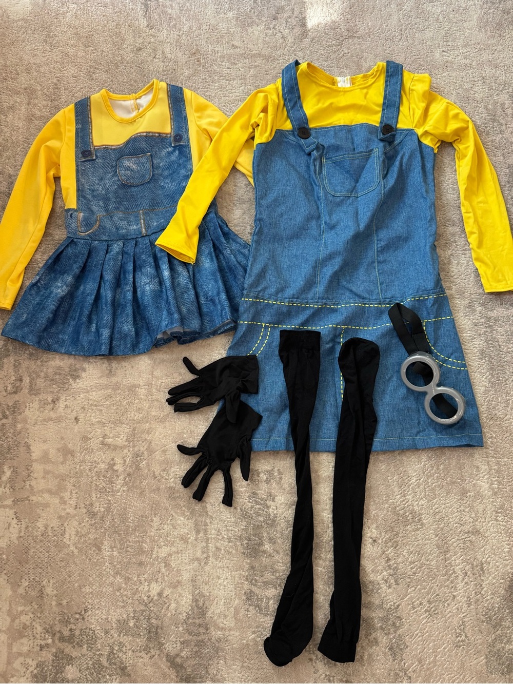 Matching costumes mom and me adult size Small kids size 3-4 t .